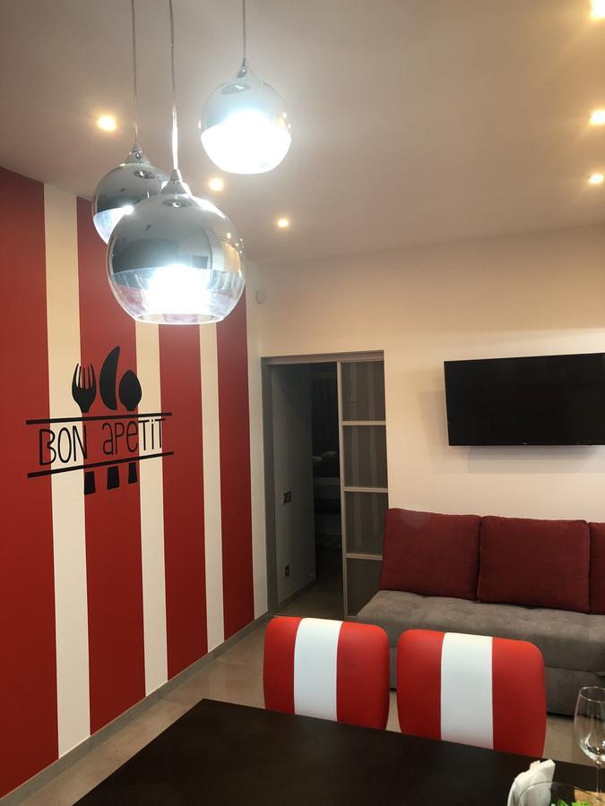 Bon Apetit Apartament リヴィウ エクステリア 写真