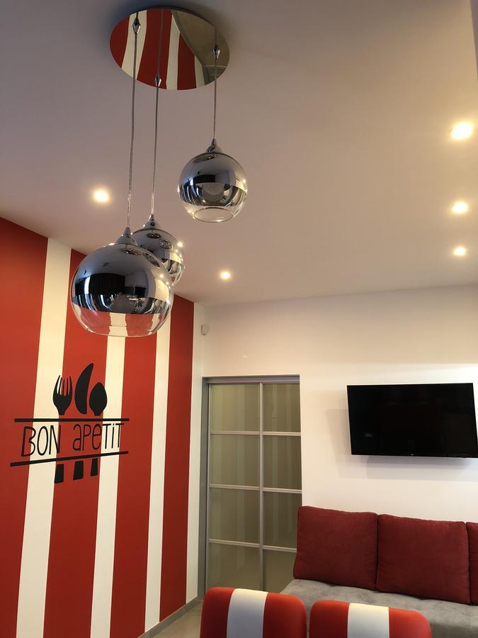 Bon Apetit Apartament リヴィウ エクステリア 写真